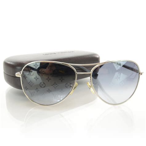 louis vuitton aviator glasses.